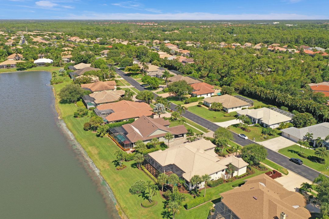 2046 Imperial Cir, Naples, FL 34110