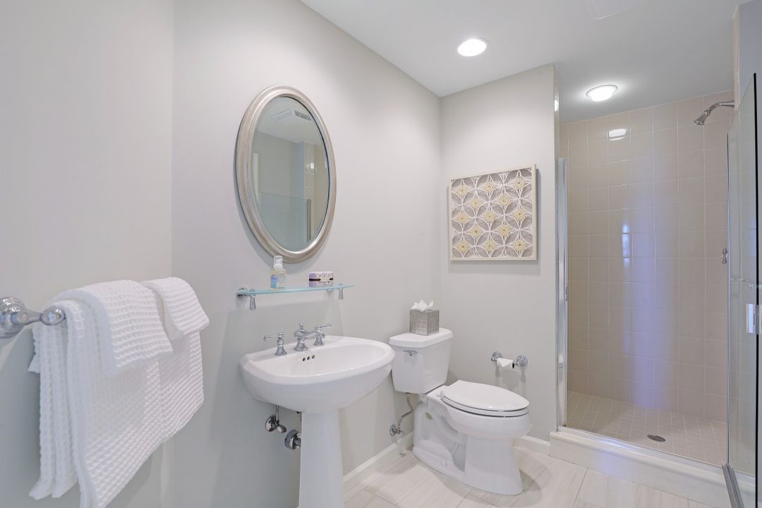 445 Cove Tower Dr #902, Naples, FL 34110