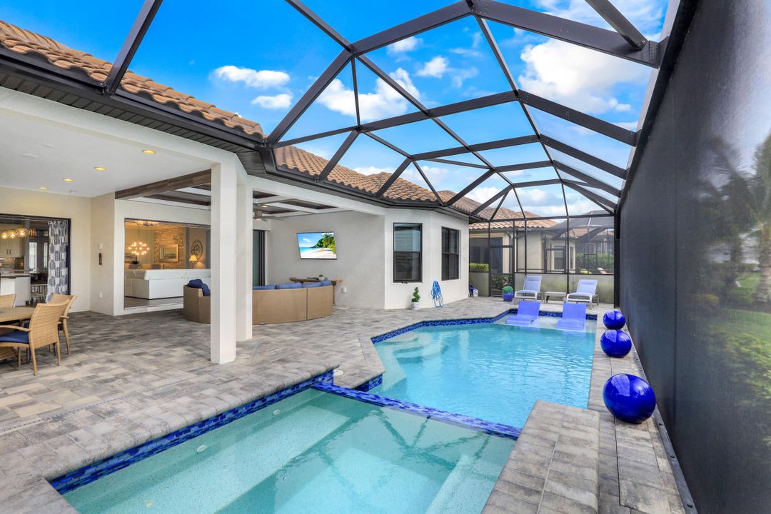 3254 Belon Ln, Naples, FL 34114