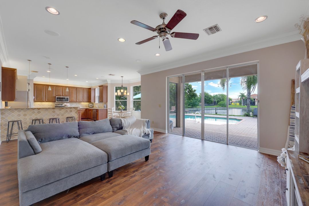 11137 Sparkleberry Dr, Fort Myers, FL 33913