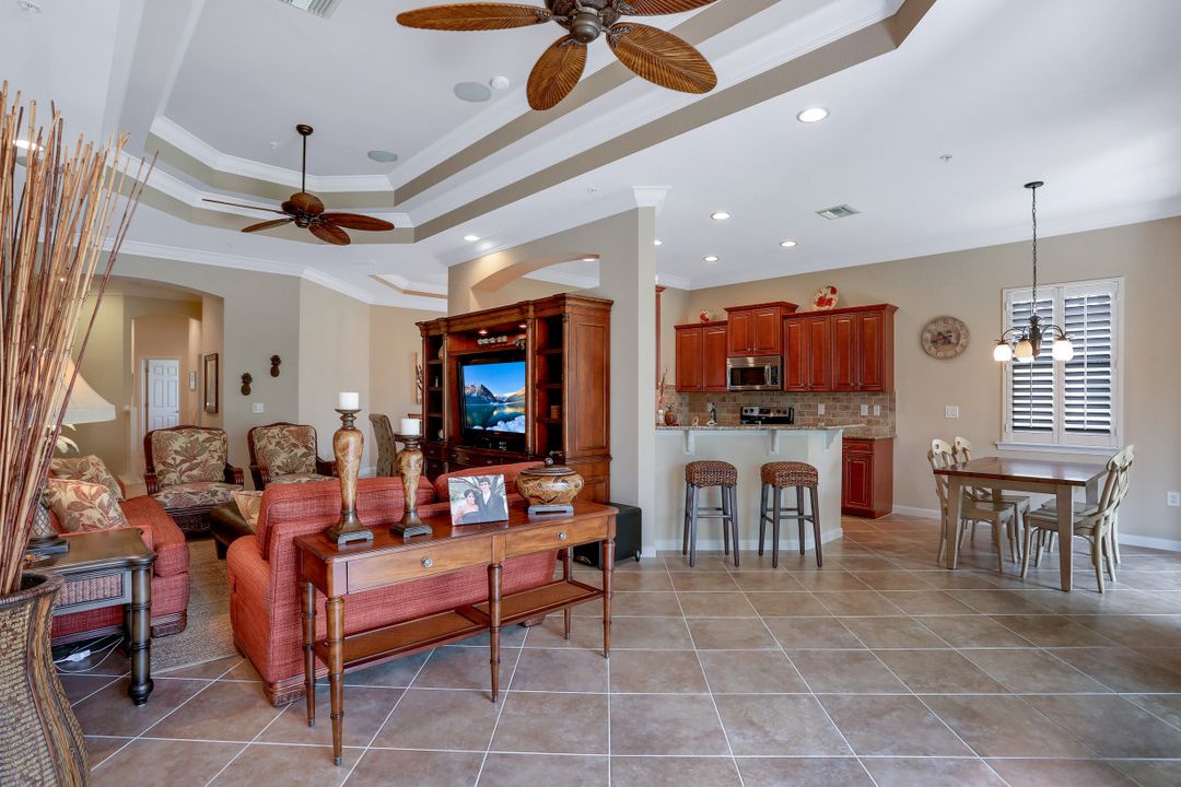 9508 Ironstone Terrace #201, Naples, FL 34120