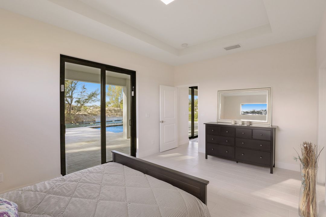 1524 SW 28th St, Cape Coral, FL 33914