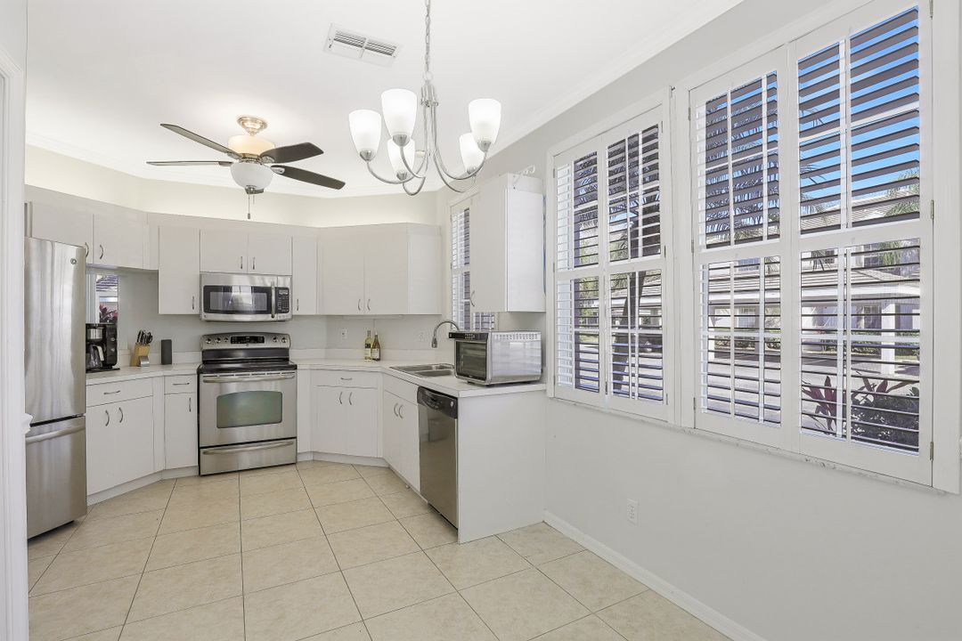 3720 Fieldstone Blvd #7-104, Naples, FL 34109