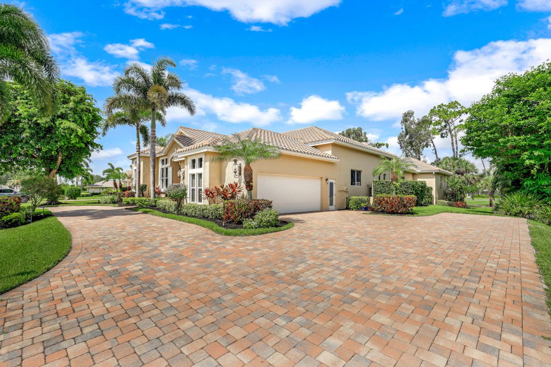 16975 Timberlakes Dr, Fort Myers, FL 33908