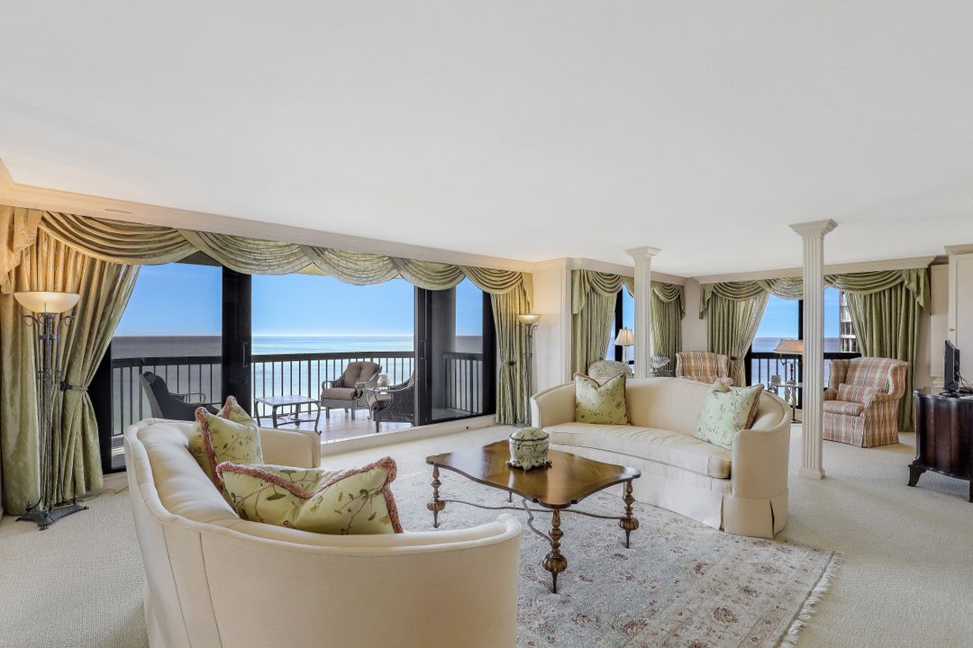 4551 Gulf Shore Blvd N #1003, Naples, FL 34103