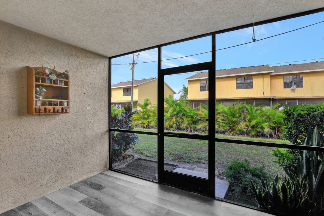 1519 Cape Coral Pkwy W #5, Cape Coral, FL 33914