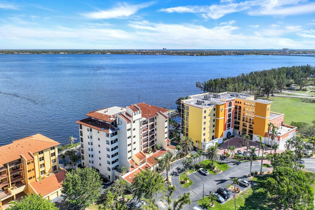 4019 SE 20th Pl #PH, Cape Coral, FL 33904