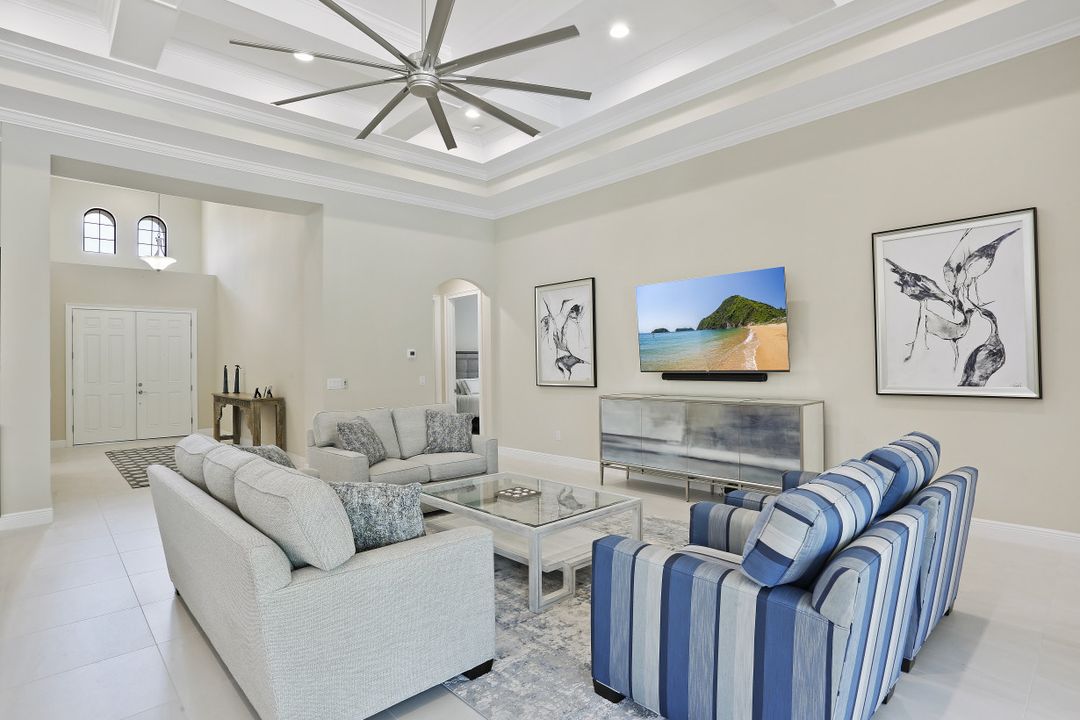 12774 Dundee Ln, Naples, FL 34120