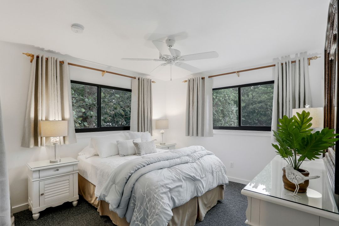 15300 Captiva Dr, Captiva, FL 33924