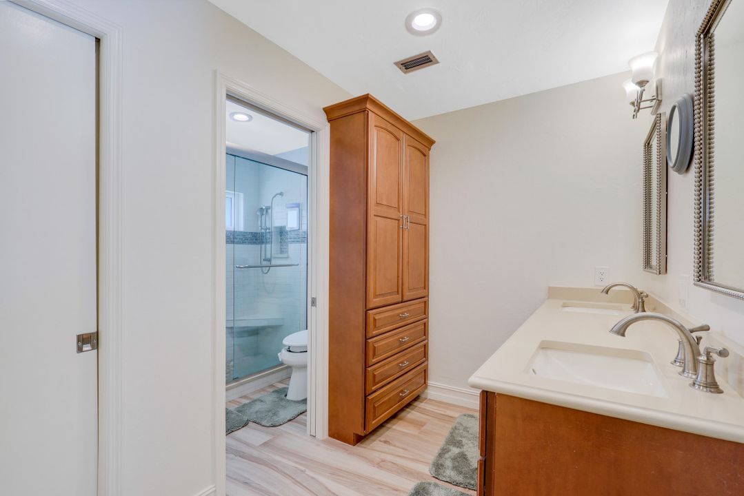 2326 Kings Lake Blvd, Naples, FL 34112