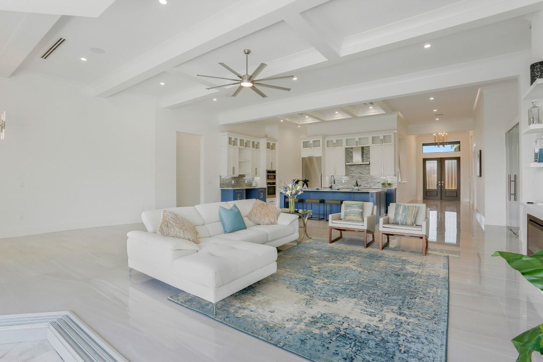 5305 Bayshore Ave, Cape Coral, FL 33904