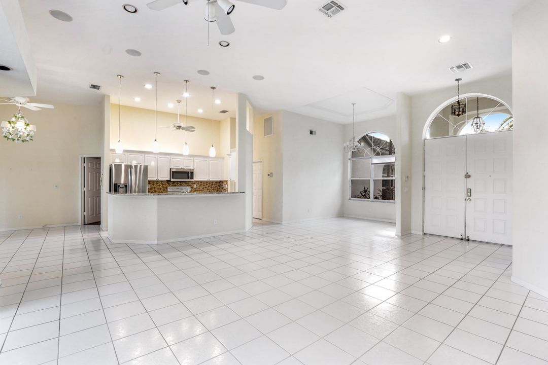 9926 Ortega Ln, Bonita Springs, FL 34135