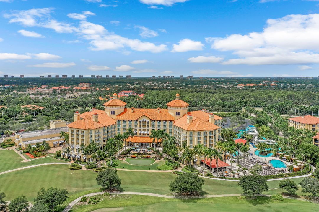 2738 Tiburon Blvd E #301, Naples, FL 34109