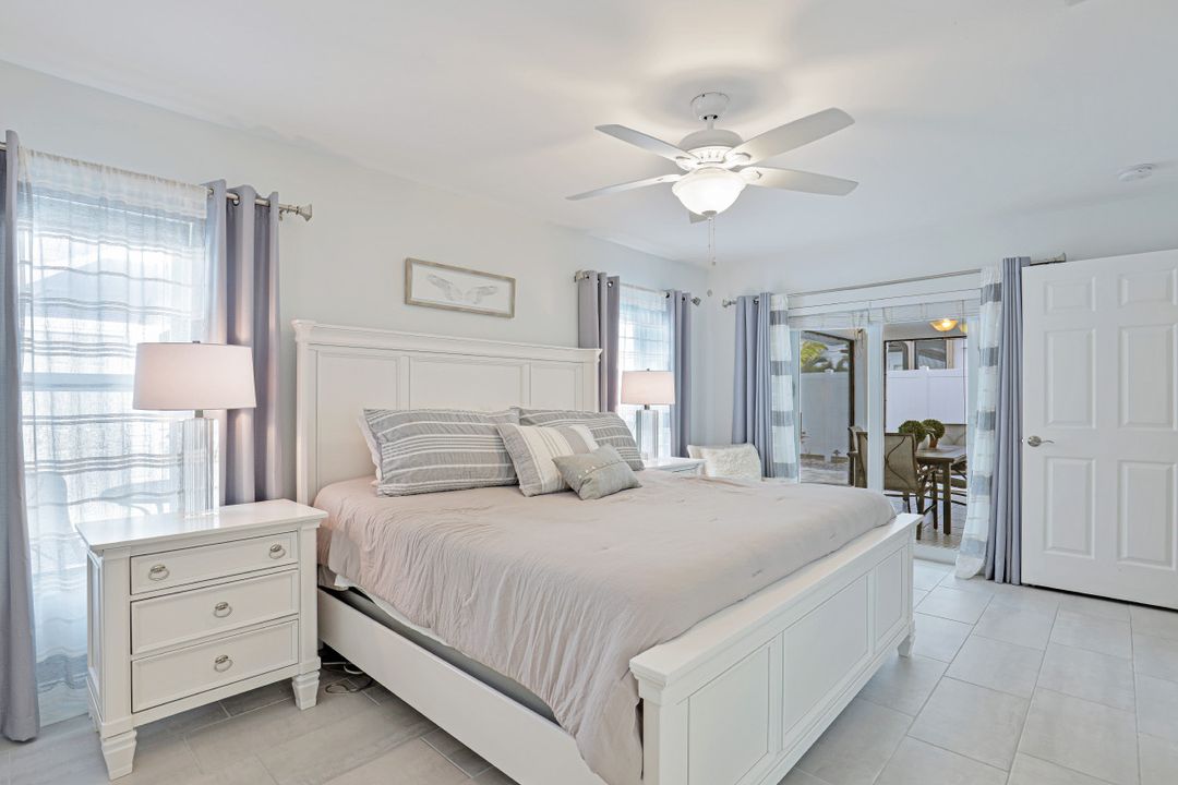 643 108th Ave N, Naples, FL 34108