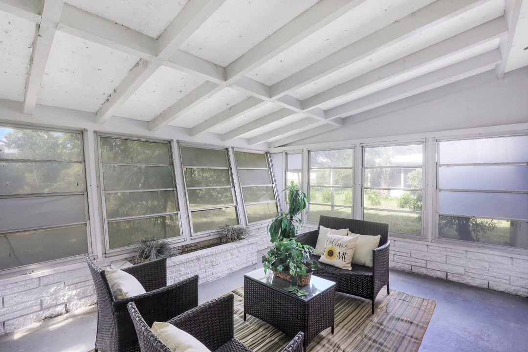 4480 Lagg Ave, Fort Myers, FL 33901