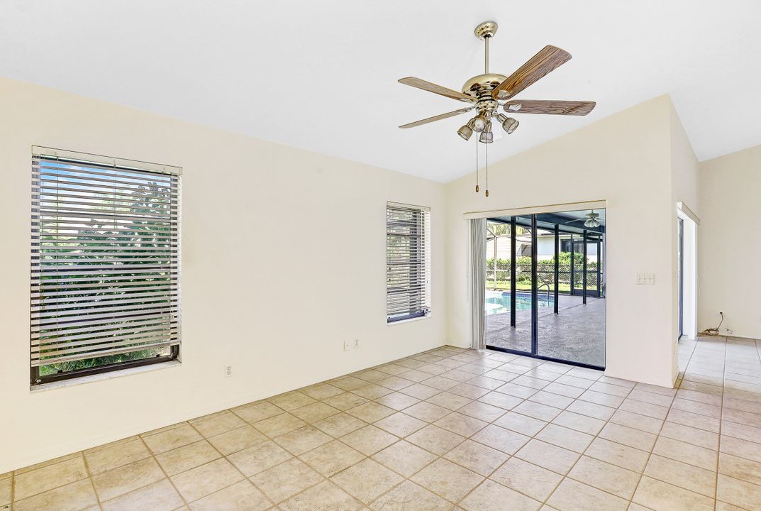 1121 SE 21st St, Cape Coral, FL 33990