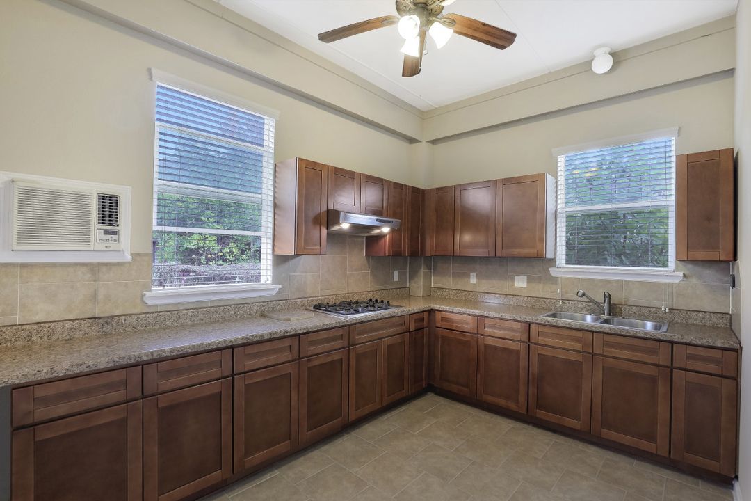 5327 Heath River Ln, Sugar Land, TX 77479