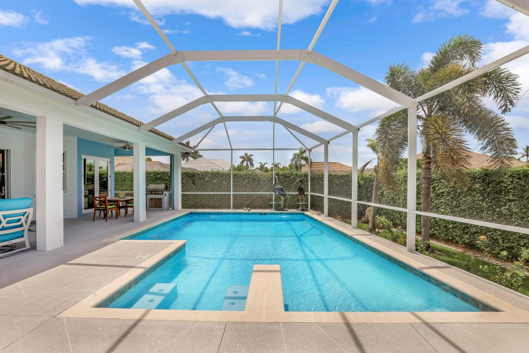 570 Elk Cir, Marco Island, FL 34145