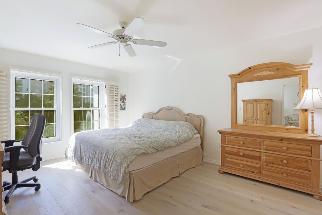 5895 Chanteclair Dr #122, Naples, FL 34108