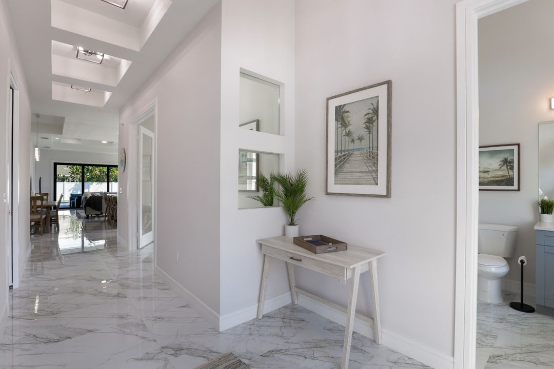 783 110th Ave N, Naples, FL 34108