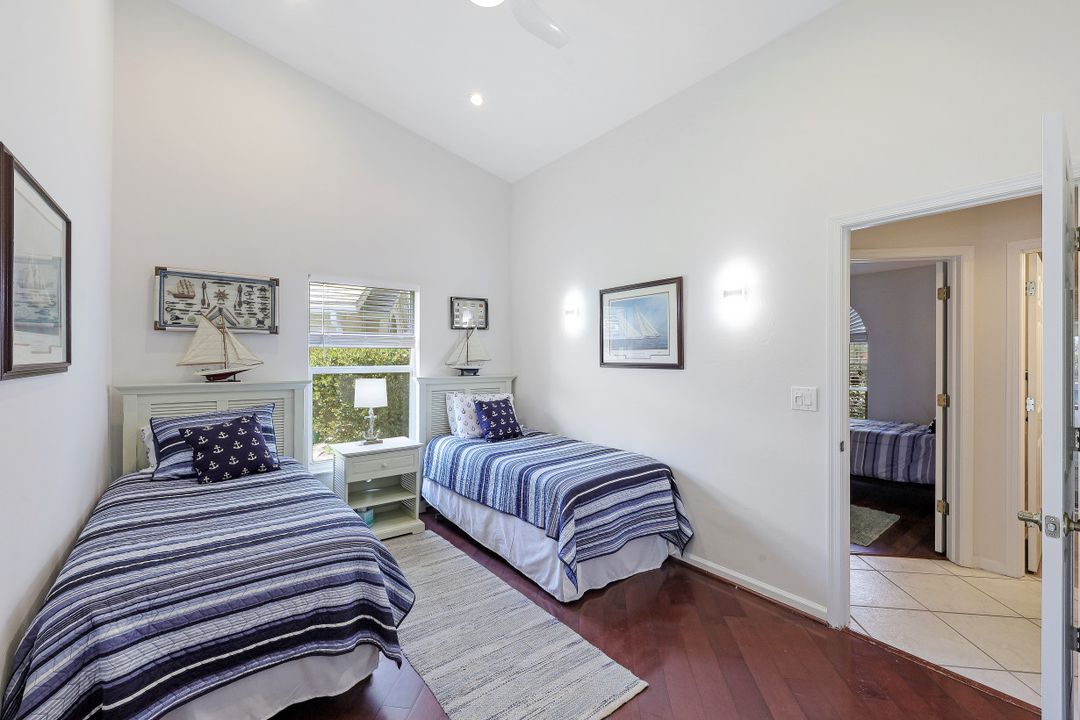 6485 Autumn Woods Blvd, Naples, FL 34109