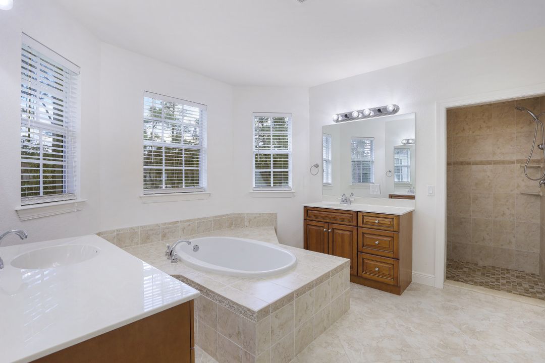 1491 20th Ave NE, Naples, FL 34120