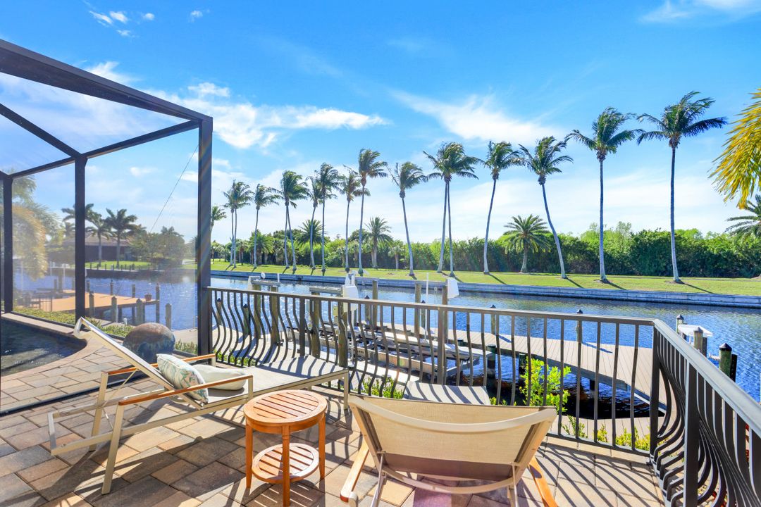 2030 El Dorado Pkwy W, Cape Coral, FL 33914