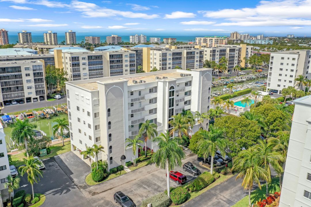 4361 Bay Beach Ln #124, Fort Myers Beach, FL 33931