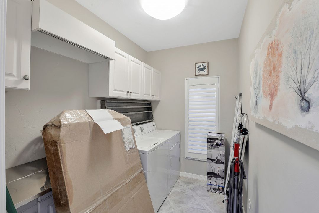 851 Banyan Ct, Marco Island, FL 34145