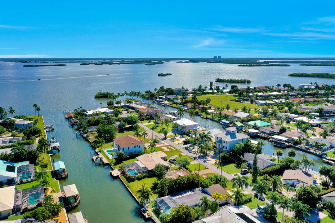 235 Ibis St, Fort Myers Beach, FL 33931