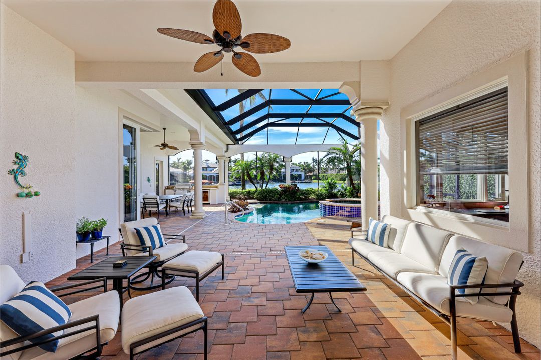 10590 Via Milano Dr, Miromar Lakes, FL 33913