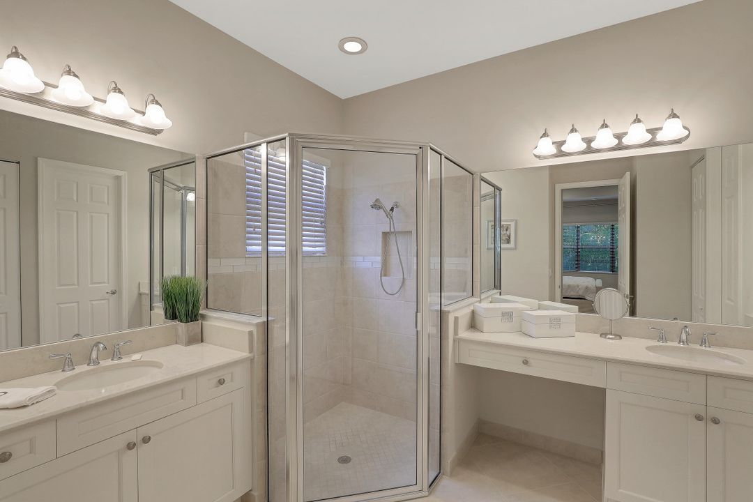 13459 Sumter Ln, Naples, FL 34109