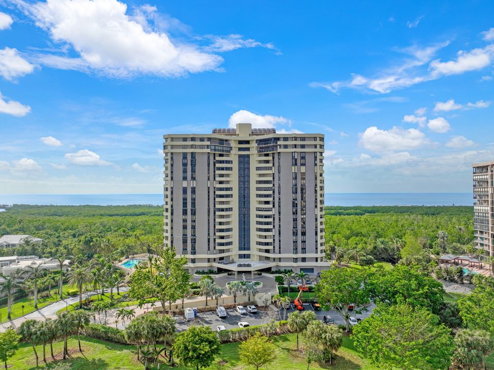 6001 Pelican Bay Blvd #305, Naples, FL 34108