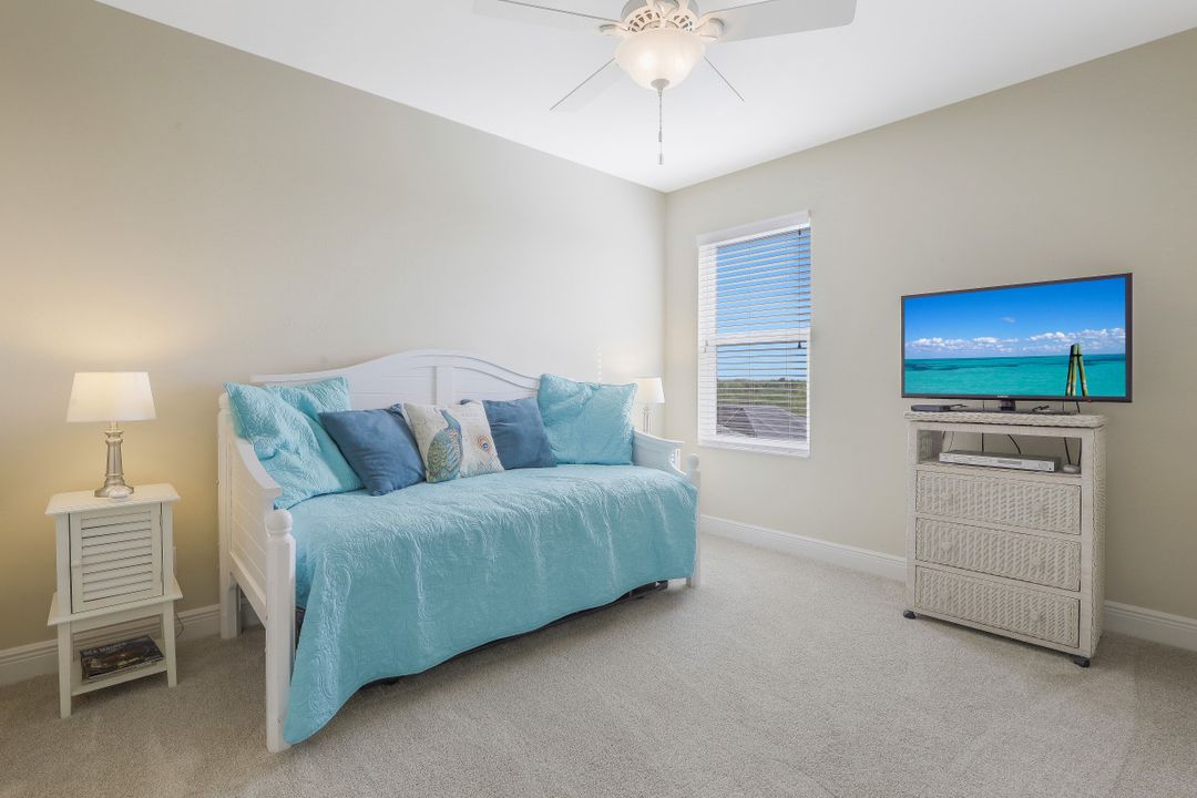 8542 Big Mangrove Dr, Fort Myers, FL 33908