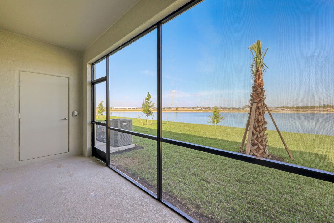 14246 Pine Lodge Ln, Fort Myers, FL 33913