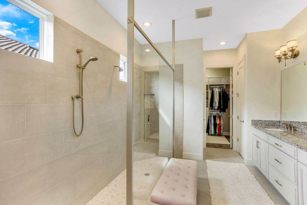 9588 Montelanico Loop, Naples, FL 34119