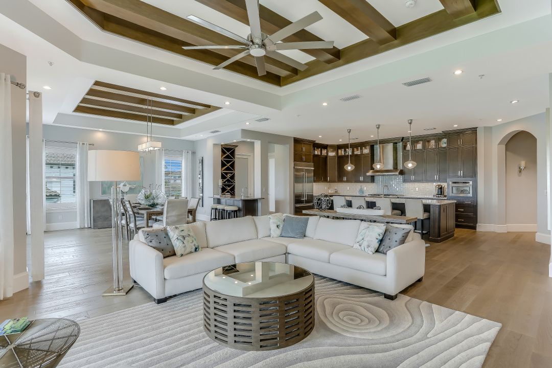 16394 Corsica Way #1-202, Naples, FL 34110