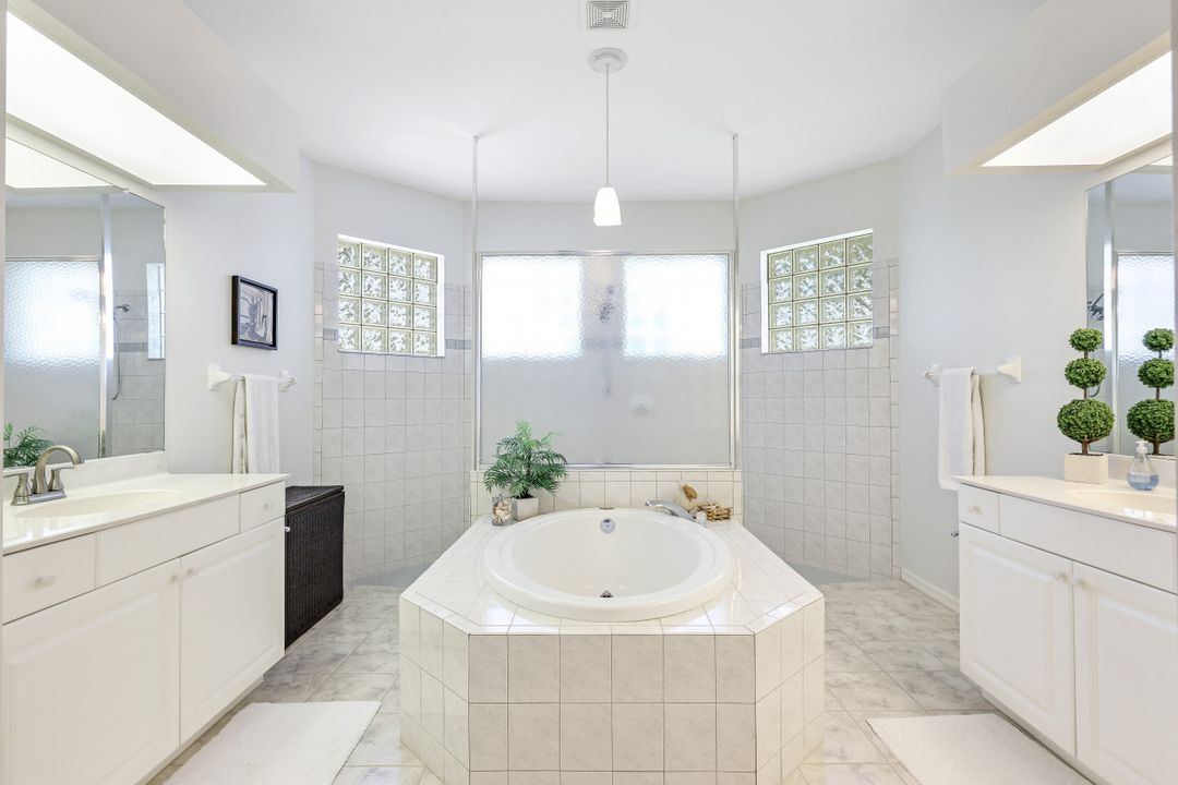 3437 Ceitus Pkwy, Cape Coral, FL 33991