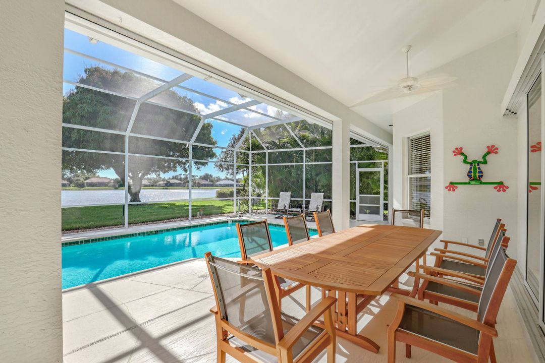 2104 Imperial Cir, Naples, FL 34110