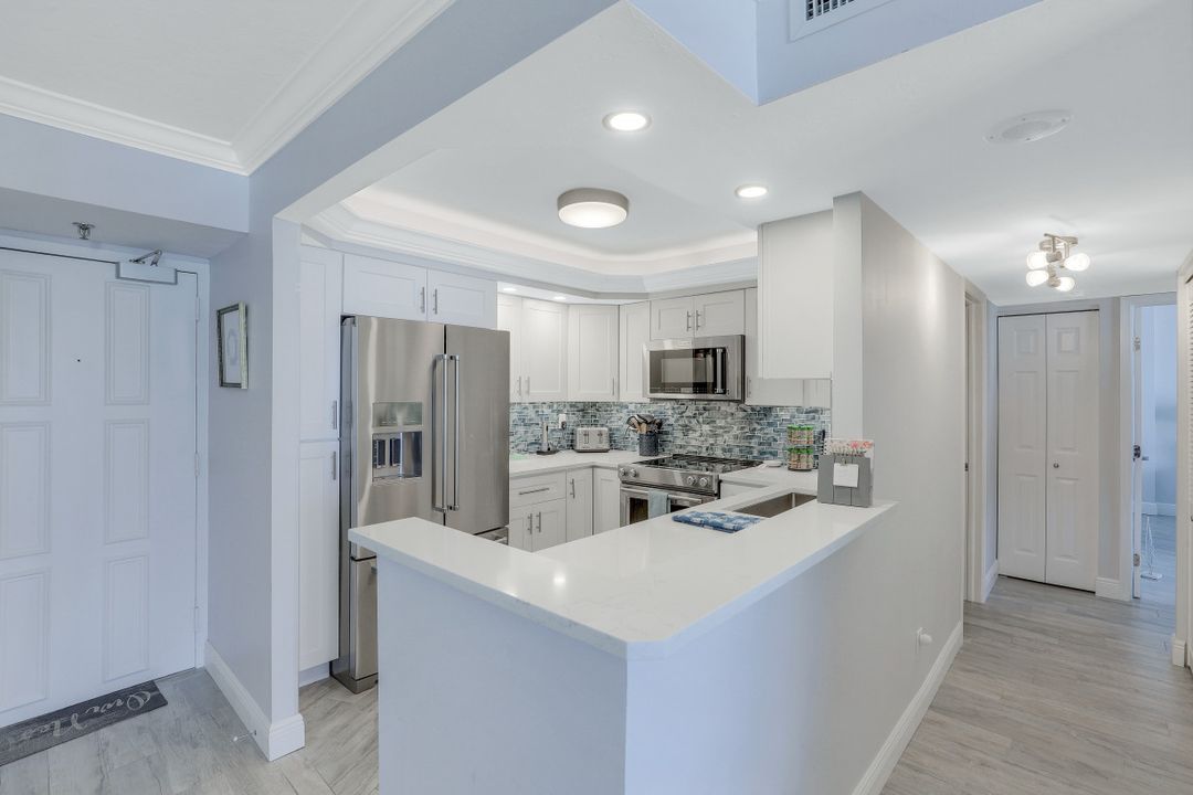 440 Seaview Ct #1709, Marco Island, FL 34145