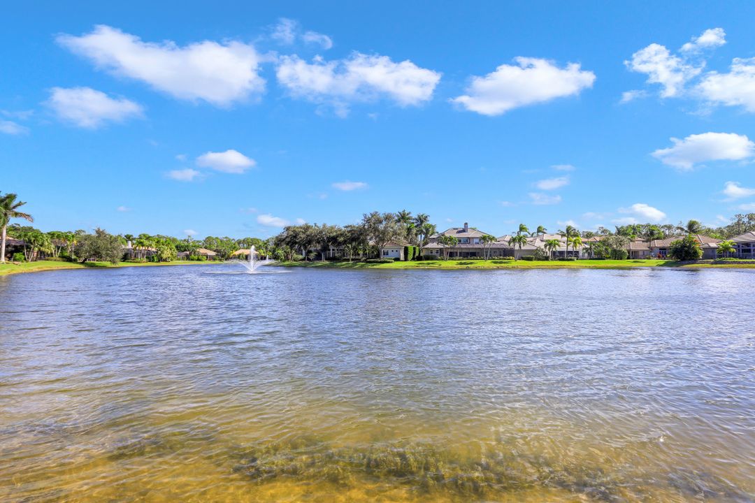 9699 Wilshire Lakes Blvd, Naples, FL 34109