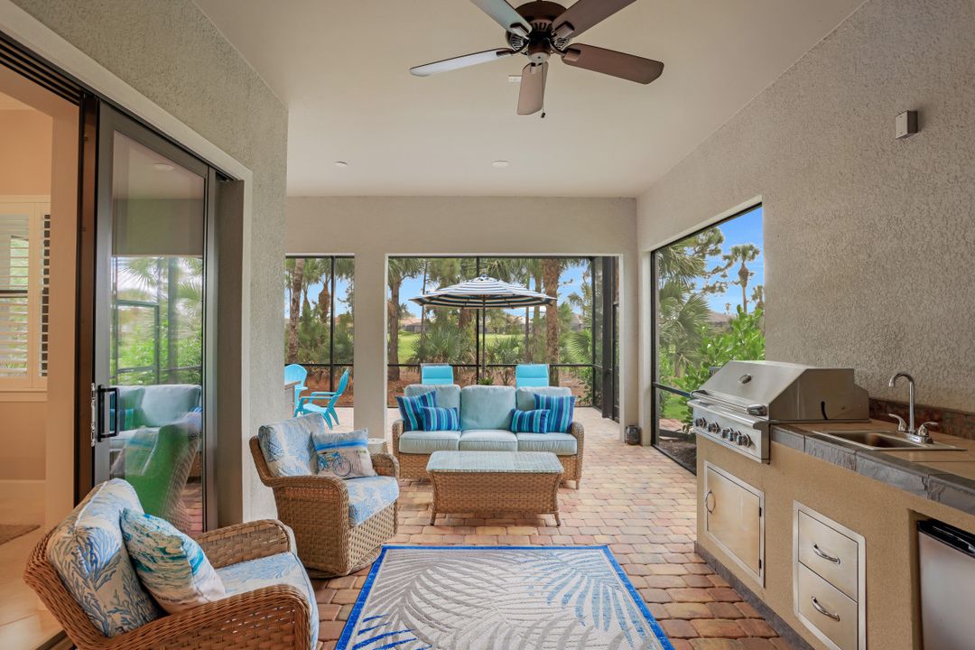 9350 Greyhawk Trl, Naples, FL 34120