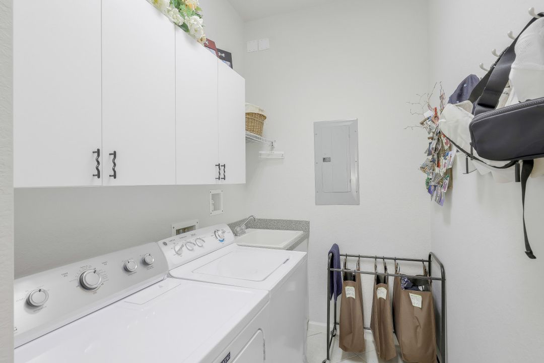 17490 Old Harmony Dr #202, Fort Myers, FL 33908