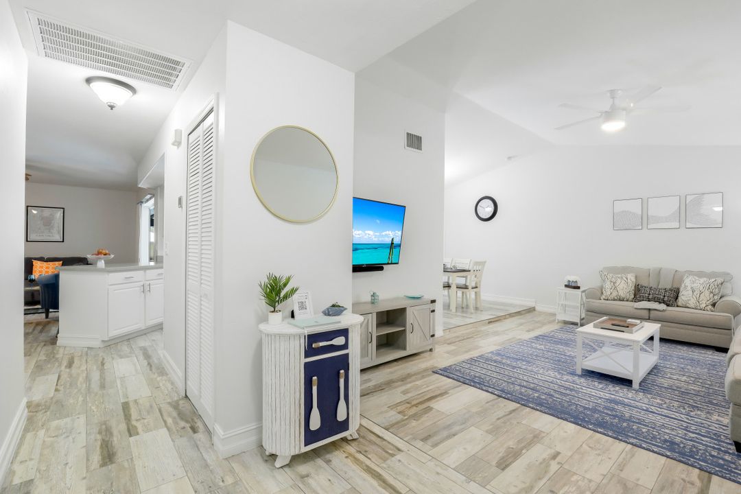 432 Mohawk Pkwy, Cape Coral, FL 33914