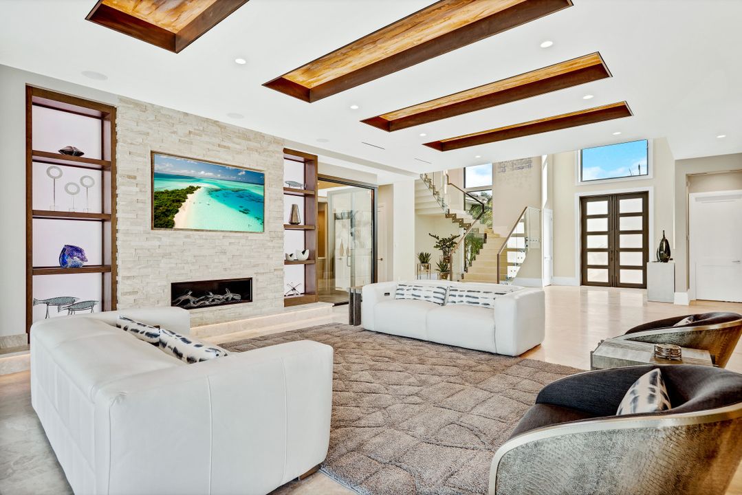 5603 Riverside Dr, Cape Coral, FL 33904