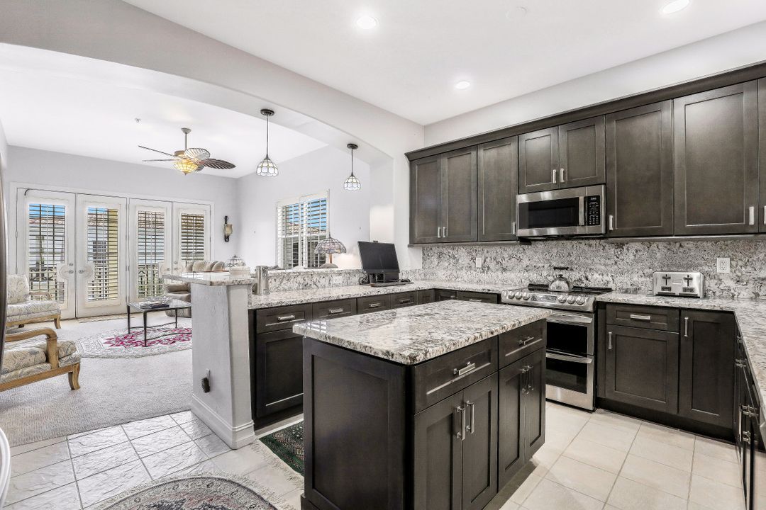 2609 Estrella Dr #1903, Naples, FL 34109