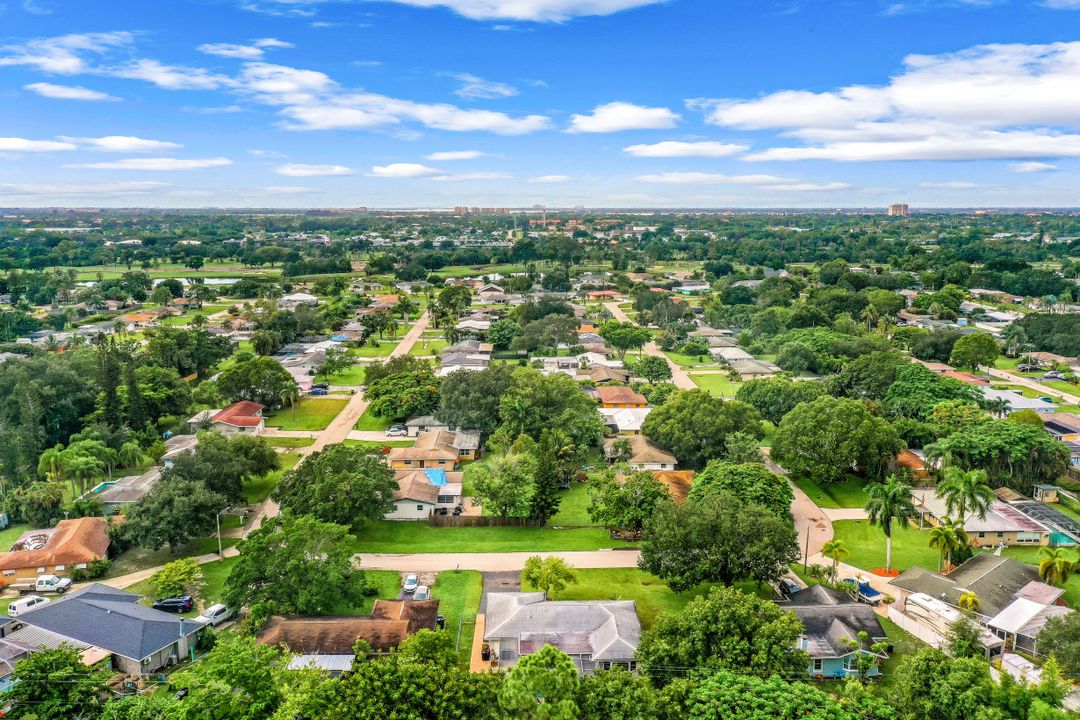 1698 S Flossmoor Rd, Fort Myers, FL 33919