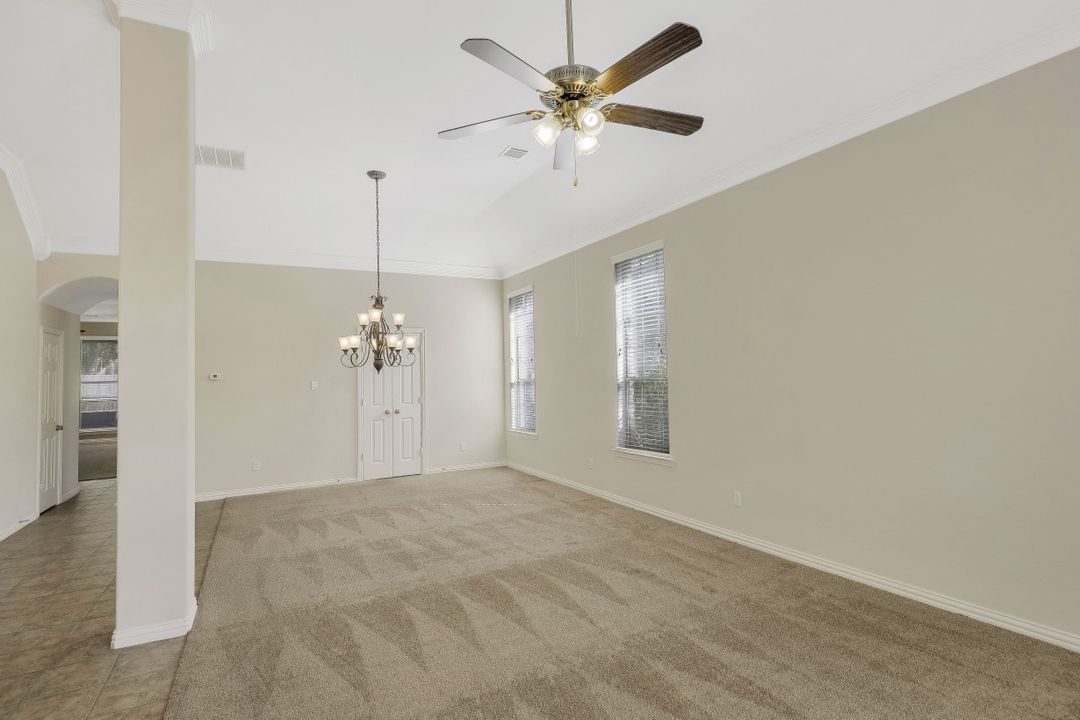 5327 Heath River Ln, Sugar Land, TX 77479