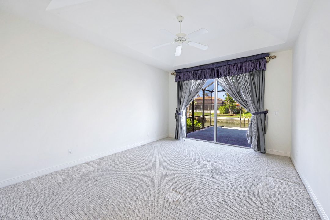 718 Nautilus Ct, Marco Island, FL 34145