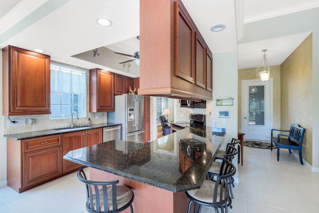 4420 Prescott Ln, Naples, FL 34119